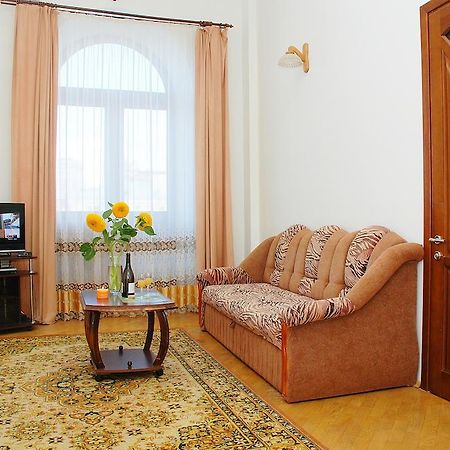 Rentday Apartments - Kiev Bagian luar foto