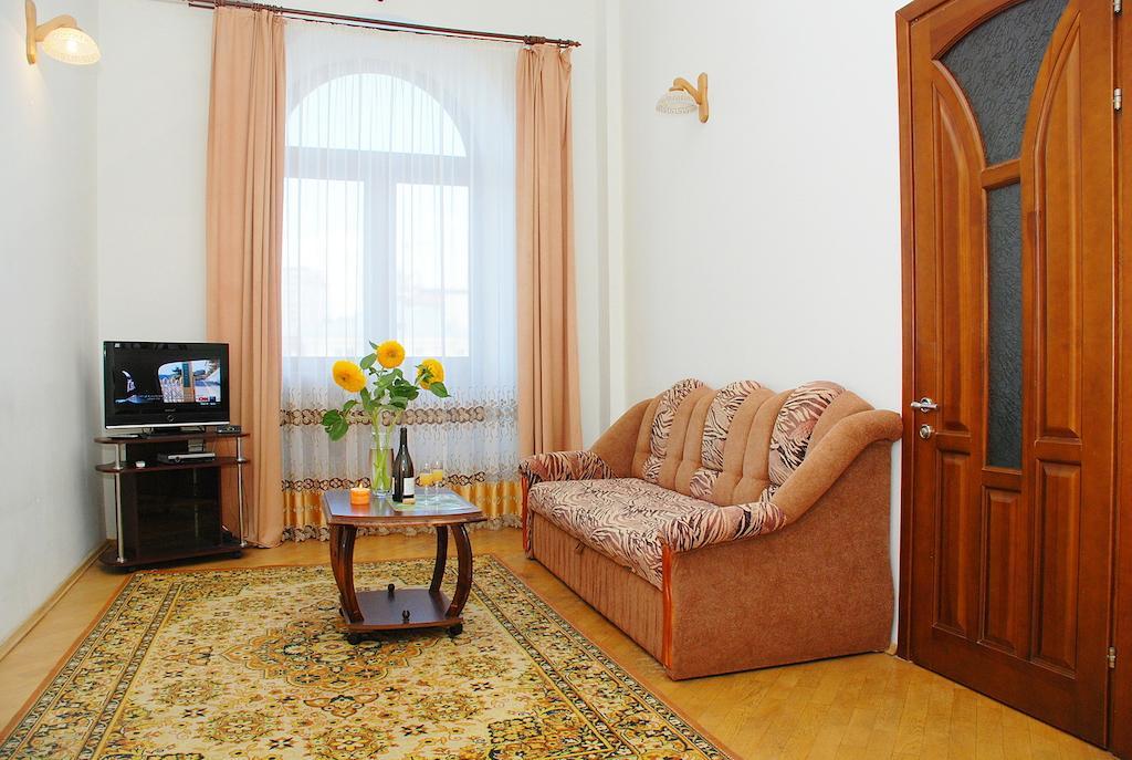 Rentday Apartments - Kiev Bagian luar foto