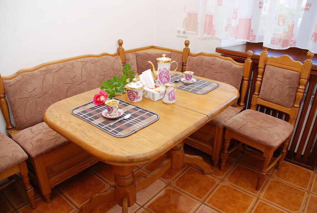 Rentday Apartments - Kiev Bagian luar foto